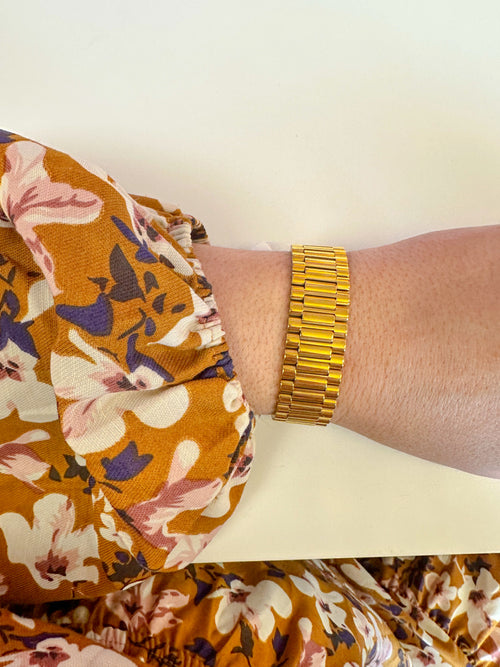 CHAN SUTT WATER RESISTANT THICK GOLD WATCH BAND BRACELET