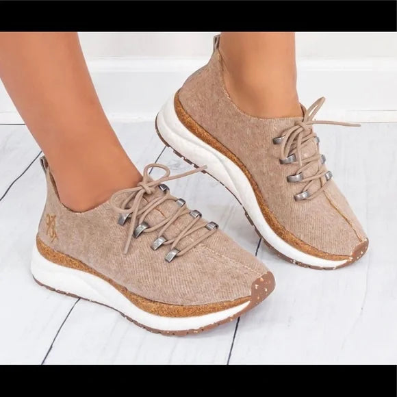 OTBT - COURIER in NATURAL Sneakers - shoptheexchange
